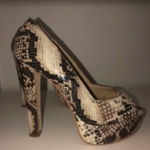 Snakeskin Steve Madden platform heels